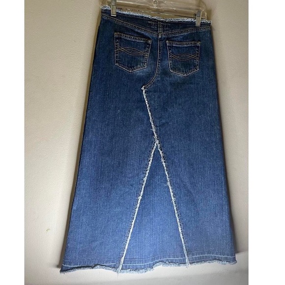 Y2K Abercrombie & Fitch Frayed Skirt - Picture 3 of 5